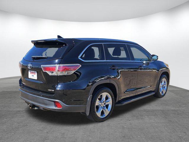 used 2015 Toyota Highlander car, priced at $11,500