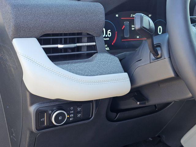 new 2025 Ford Explorer car, priced at $55,500