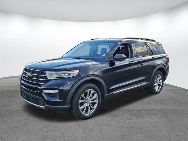 used 2022 Ford Explorer car, priced at $27,900