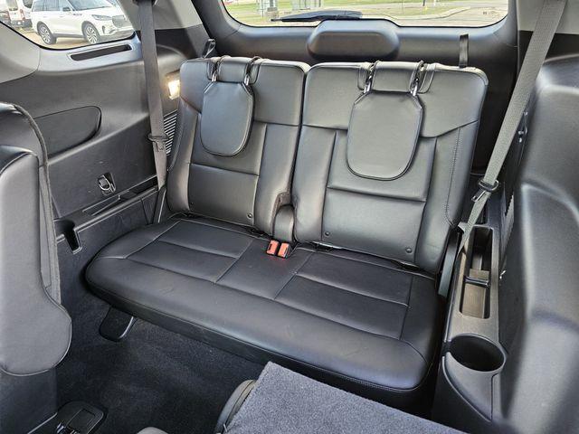 used 2022 Ford Explorer car, priced at $27,900