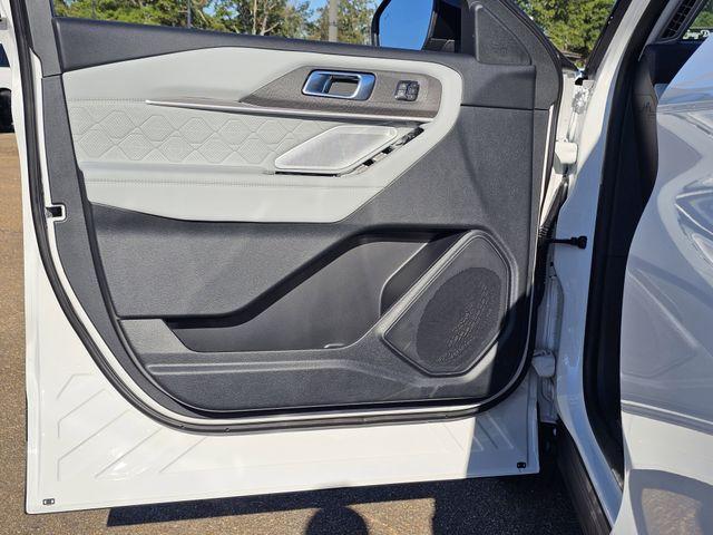 new 2025 Ford Explorer car, priced at $56,255