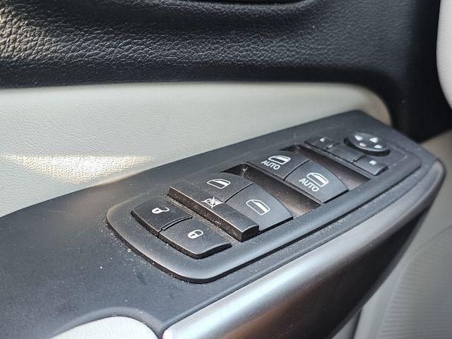 used 2021 Jeep Cherokee car, priced at $15,500