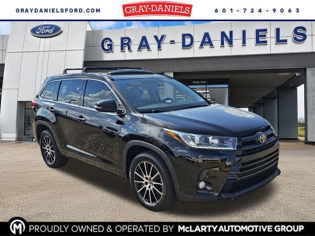 used 2018 Toyota Highlander car, priced at $19,100