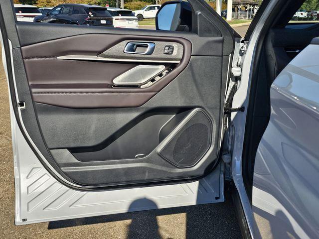 new 2025 Ford Explorer car, priced at $51,011
