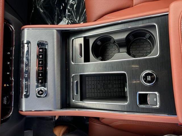 new 2025 Lincoln Aviator car, priced at $75,502