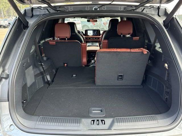 new 2025 Lincoln Aviator car, priced at $75,502