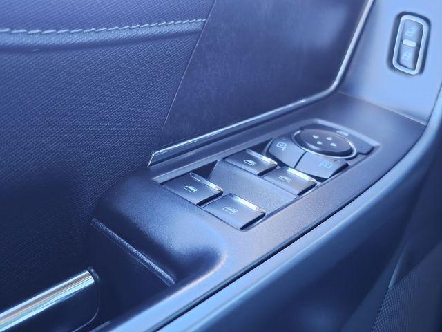 used 2022 Ford F-150 car, priced at $32,000