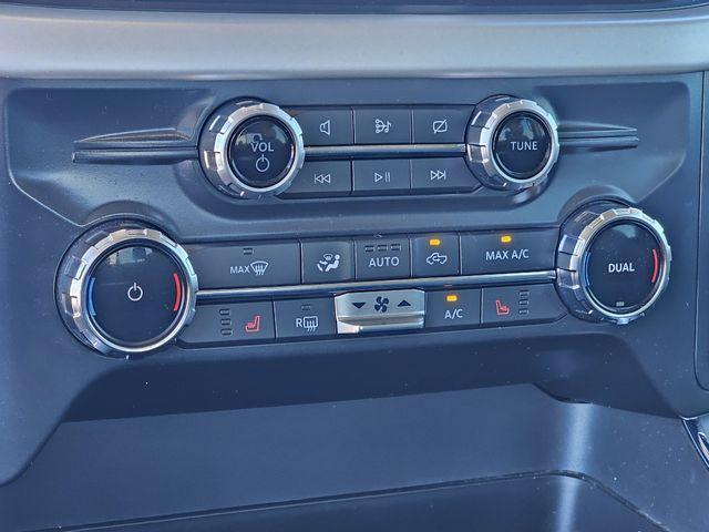 used 2022 Ford F-150 car, priced at $32,000