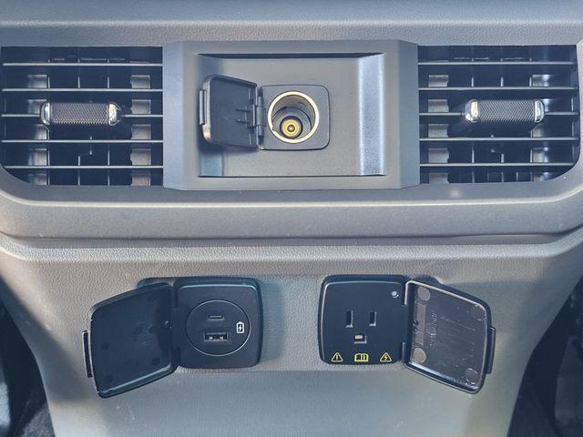 used 2022 Ford F-150 car, priced at $32,000