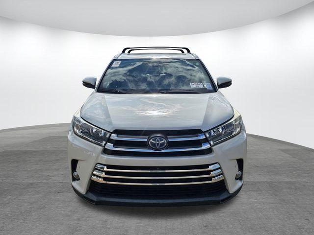 used 2018 Toyota Highlander Hybrid car, priced at $19,400