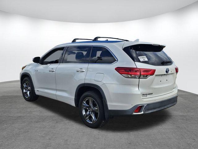 used 2018 Toyota Highlander Hybrid car, priced at $19,400
