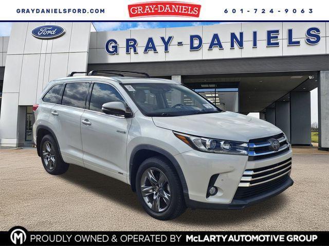 used 2018 Toyota Highlander Hybrid car, priced at $19,400
