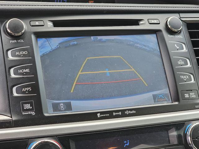 used 2018 Toyota Highlander Hybrid car, priced at $19,400