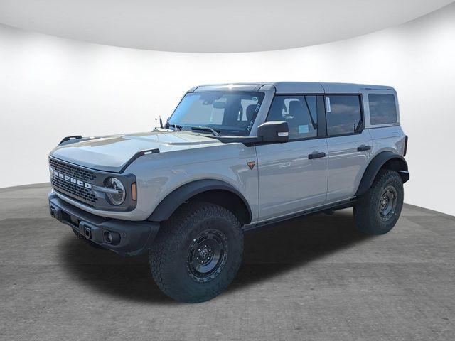 new 2025 Ford Bronco car, priced at $61,472