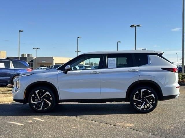 used 2023 Mitsubishi Outlander car, priced at $21,400