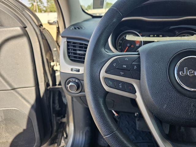 used 2017 Jeep Cherokee car, priced at $10,400