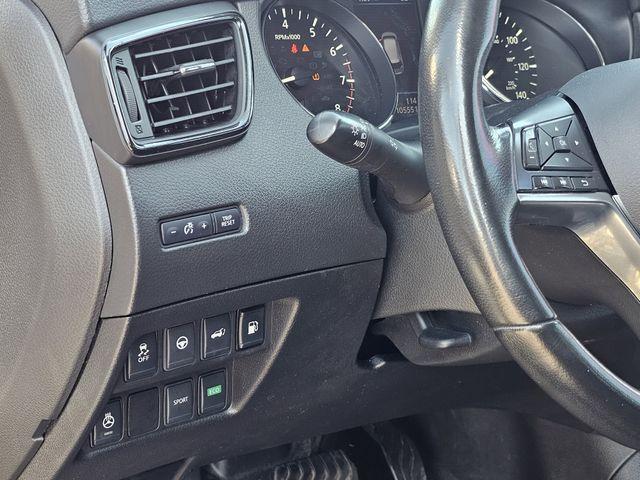 used 2018 Nissan Rogue car, priced at $13,900