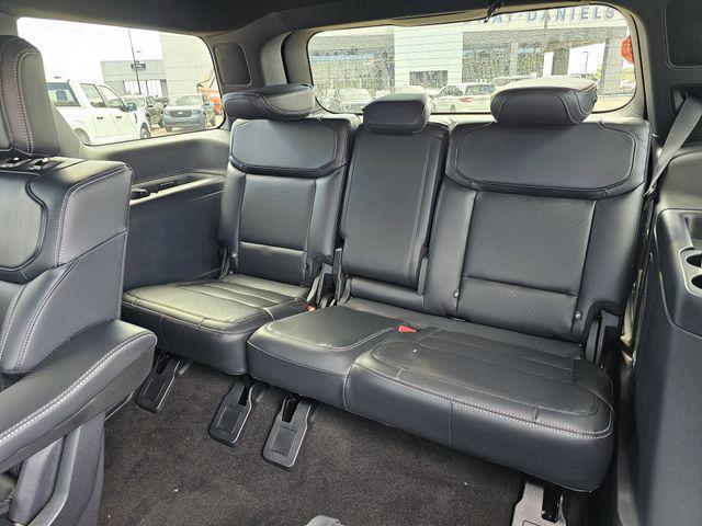 new 2025 Ford Expedition car, priced at $80,969