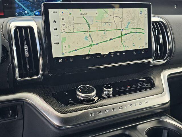 new 2025 Ford Expedition car, priced at $80,969