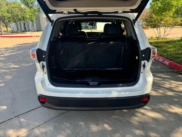 used 2016 Toyota Highlander car, priced at $15,975