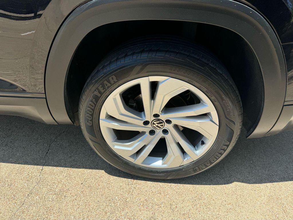 used 2023 Volkswagen Atlas car, priced at $25,975