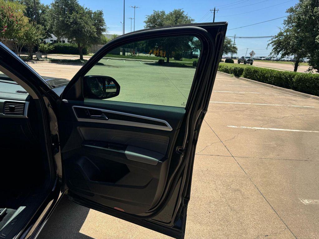 used 2023 Volkswagen Atlas car, priced at $25,975