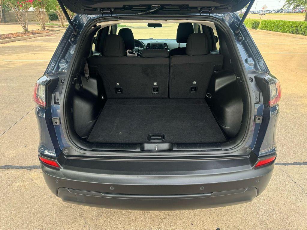 used 2020 Jeep Cherokee car, priced at $13,975