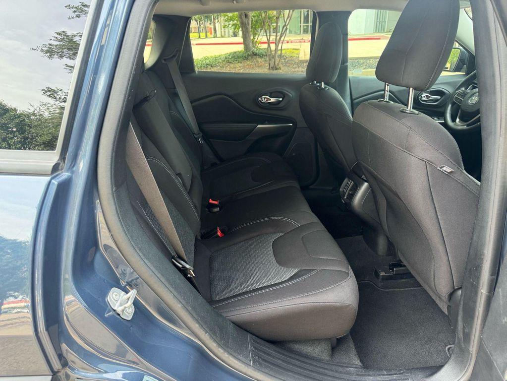 used 2020 Jeep Cherokee car, priced at $13,975