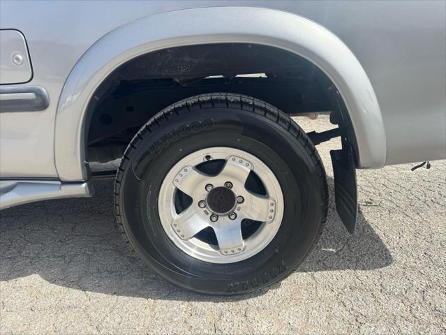 used 2002 Toyota Tundra car, priced at $11,975