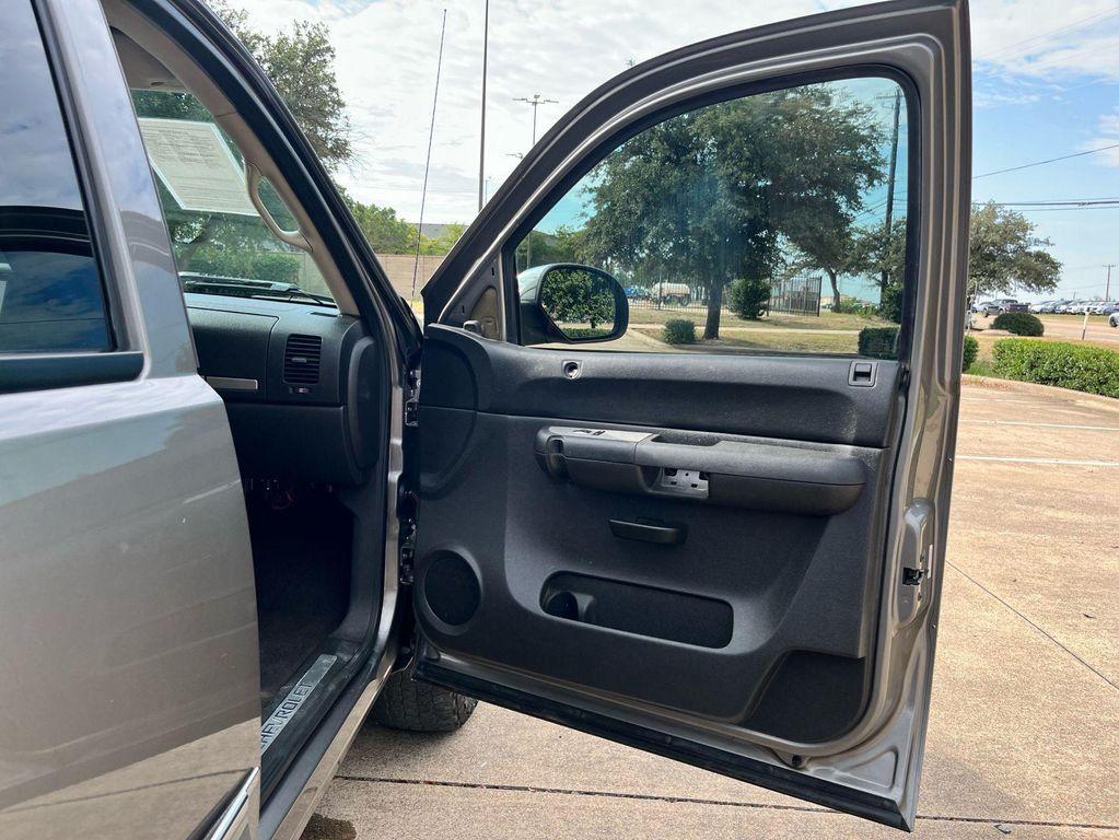 used 2009 Chevrolet Silverado 1500 car, priced at $11,975