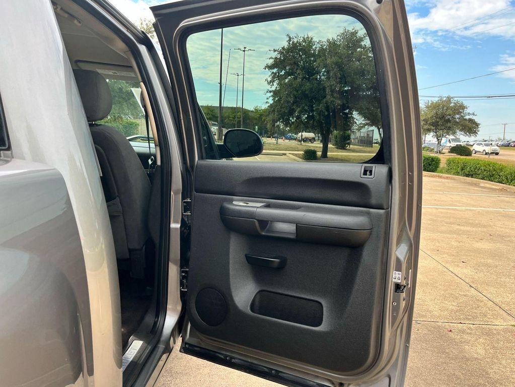 used 2009 Chevrolet Silverado 1500 car, priced at $11,975