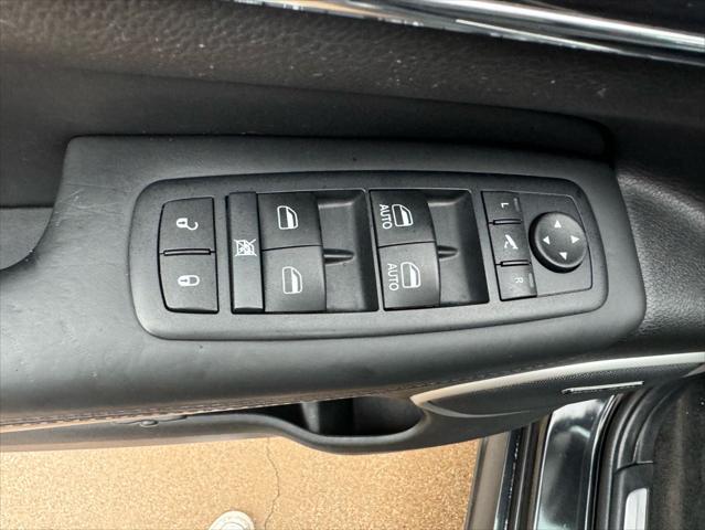 used 2015 Jeep Grand Cherokee car, priced at $16,975
