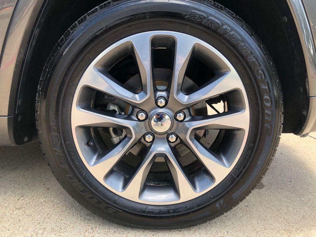 used 2017 Jeep Grand Cherokee car, priced at $15,975