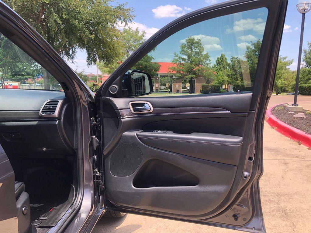 used 2017 Jeep Grand Cherokee car, priced at $15,975