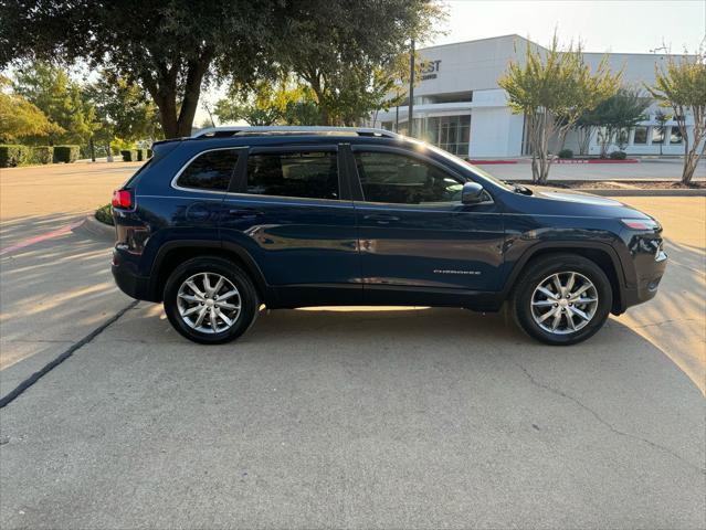 used 2018 Jeep Cherokee car, priced at $15,975