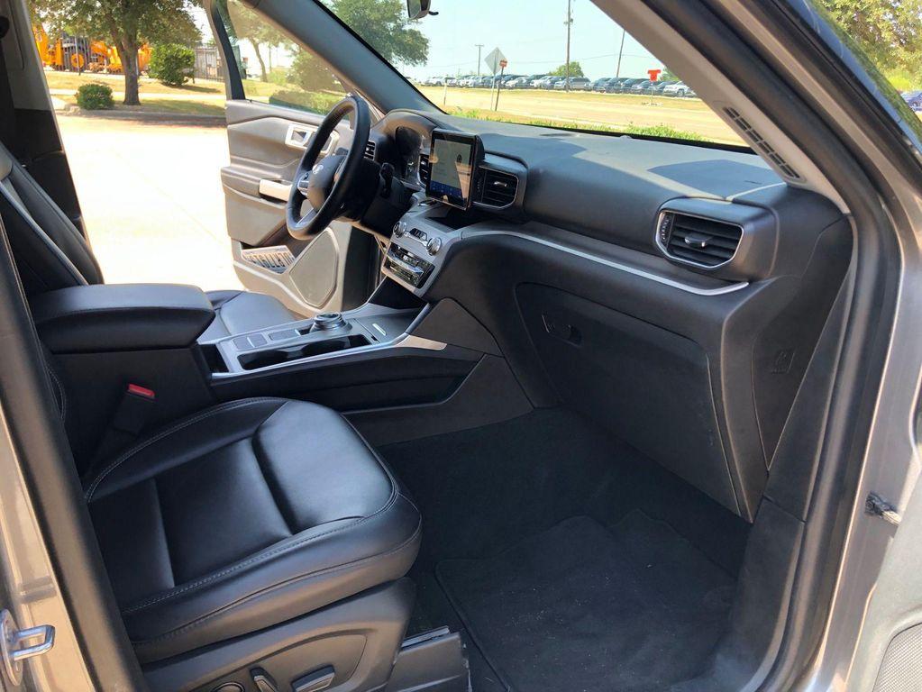 used 2024 Ford Explorer car, priced at $27,975