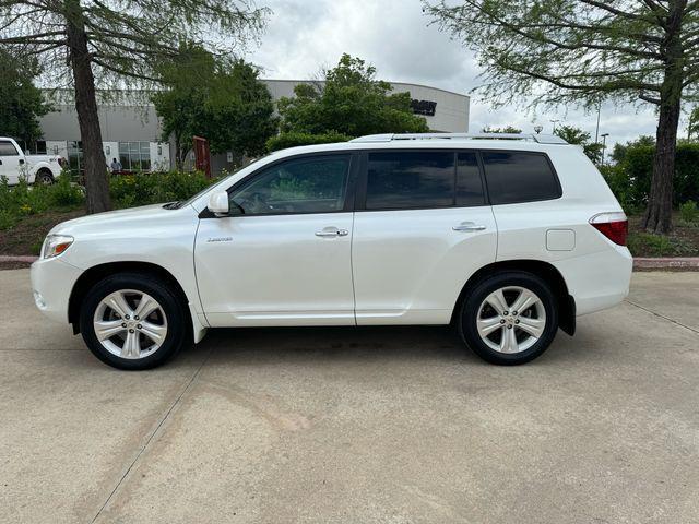 used 2009 Toyota Highlander car, priced at $11,875