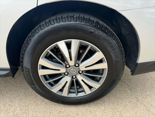 used 2019 Nissan Pathfinder car, priced at $13,975