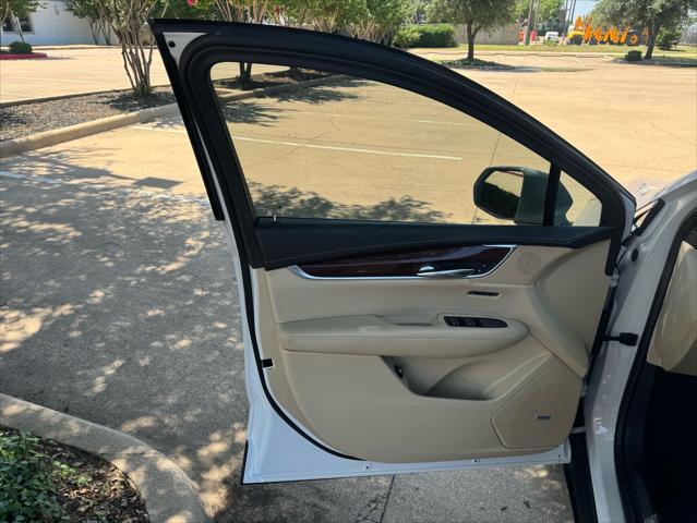 used 2017 Cadillac XT5 car, priced at $14,975