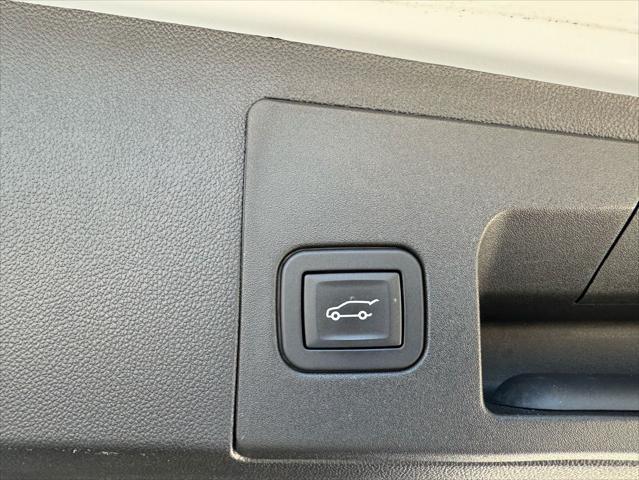 used 2017 Cadillac XT5 car, priced at $14,975