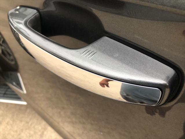 used 2019 Ford Expedition car, priced at $35,975