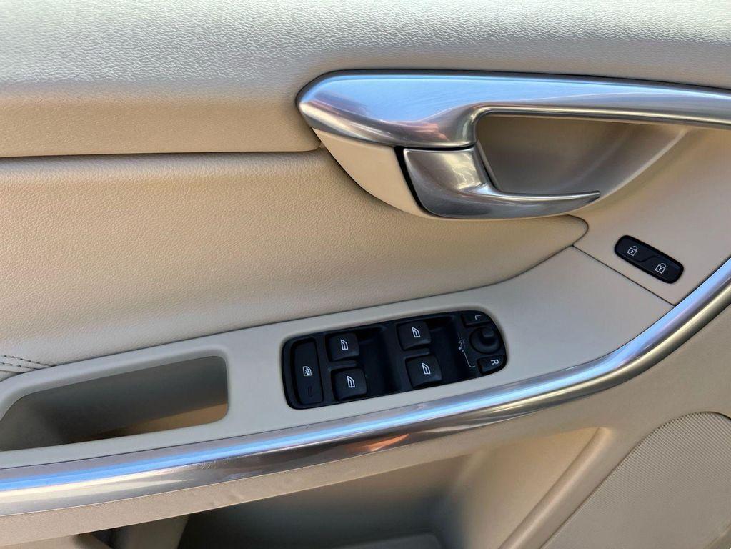 used 2015 Volvo XC60 car, priced at $9,975