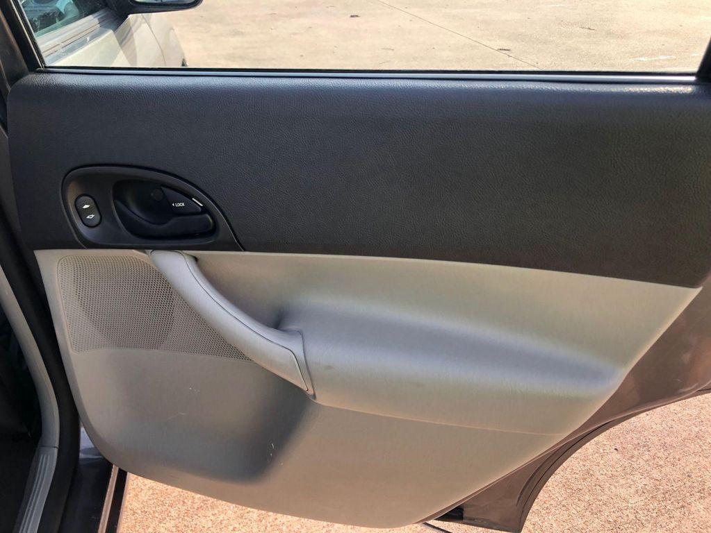 used 2007 Ford Focus car, priced at $4,975