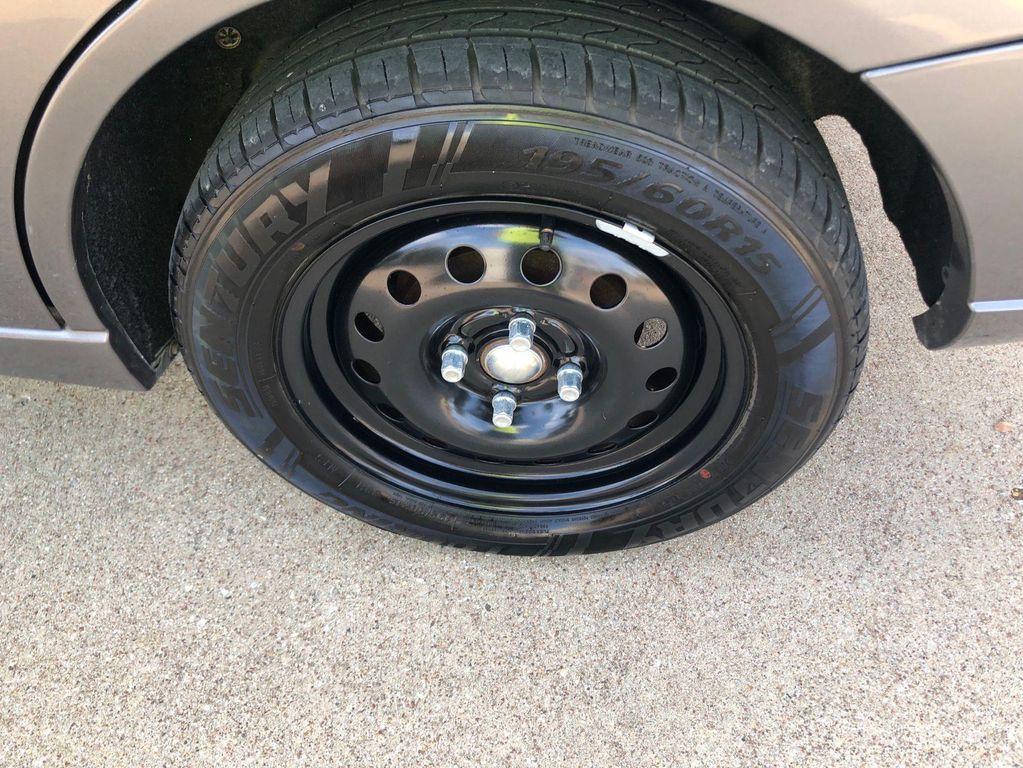 used 2007 Ford Focus car, priced at $4,975