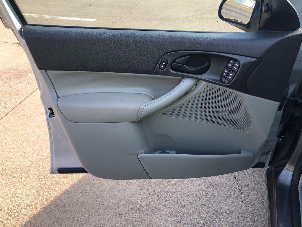 used 2007 Ford Focus car, priced at $4,975