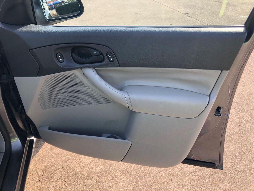 used 2007 Ford Focus car, priced at $4,975