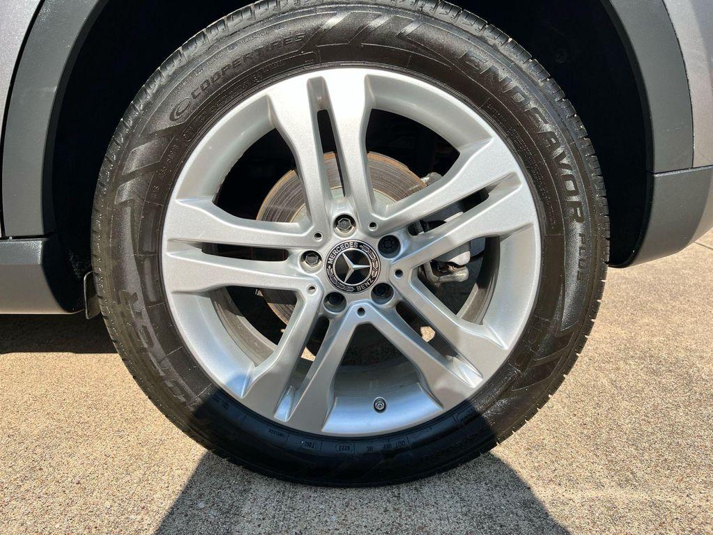used 2018 Mercedes-Benz GLA 250 car, priced at $14,975