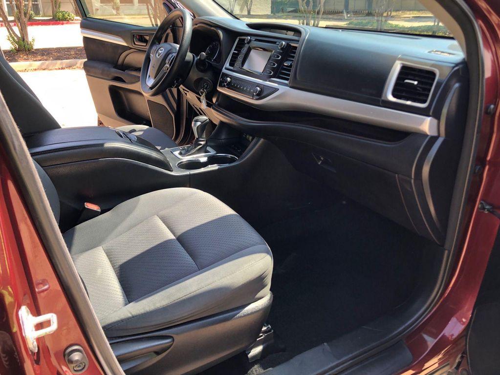 used 2017 Toyota Highlander car, priced at $15,975