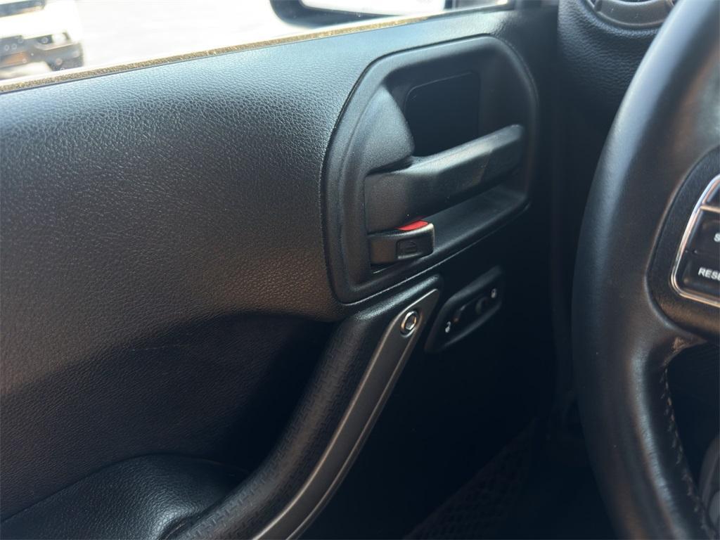 used 2015 Jeep Wrangler Unlimited car, priced at $17,995