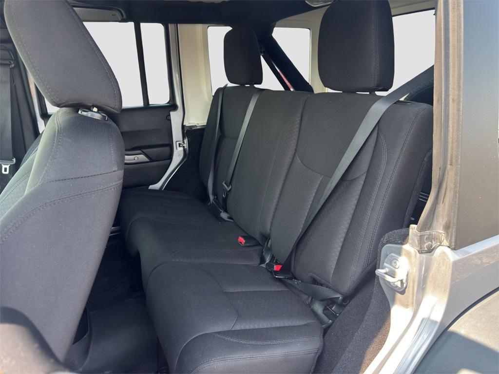 used 2015 Jeep Wrangler Unlimited car, priced at $17,995